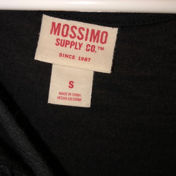 black target crisscross shirt - Picture 2 of 2